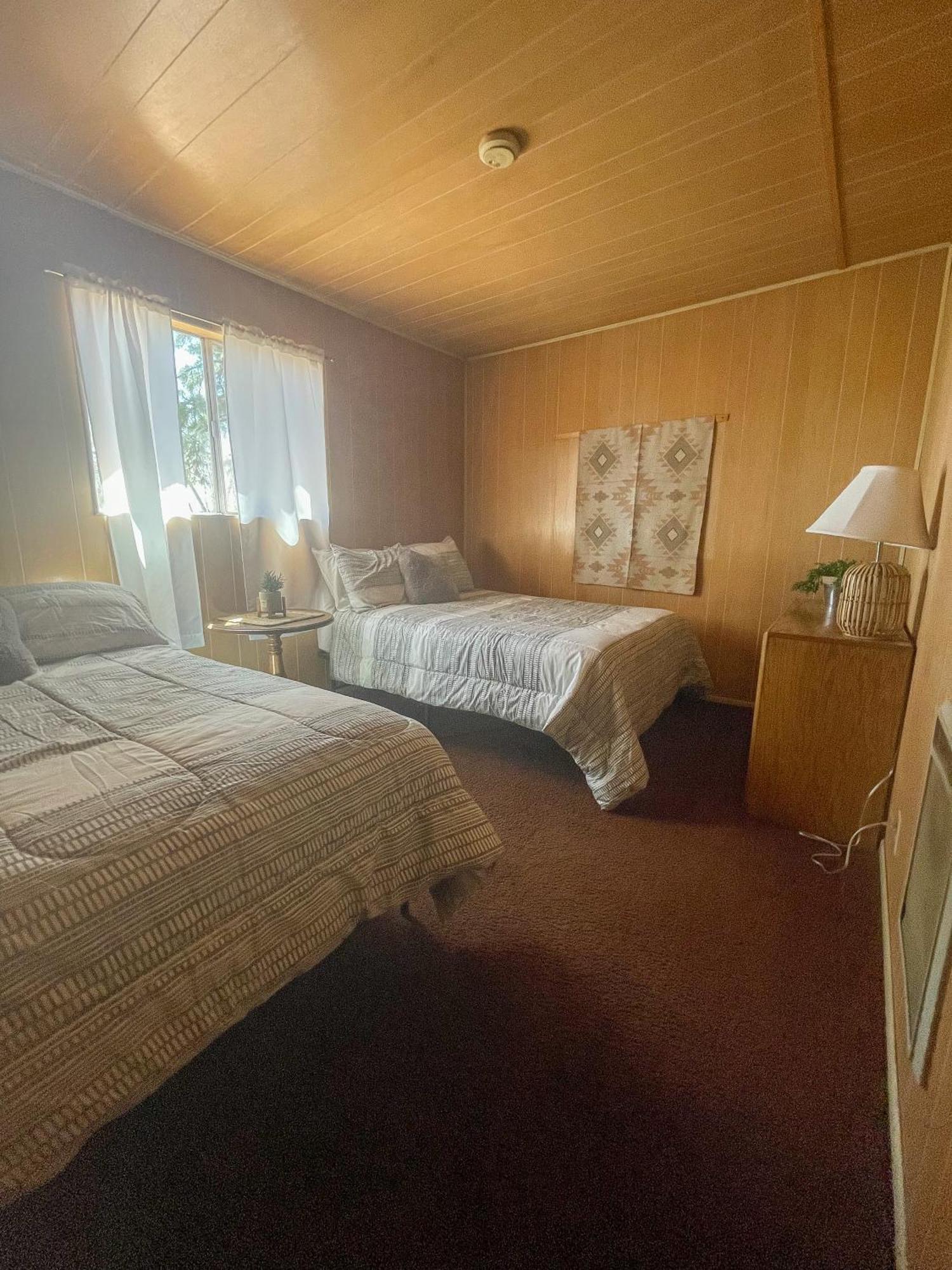 Lazy Oaks Resort 파인톱-호변 객실 사진
